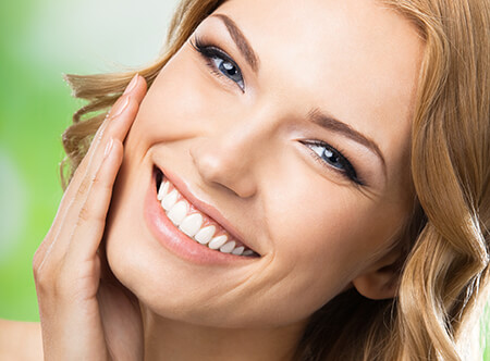 Woman smiling with perfect teeth